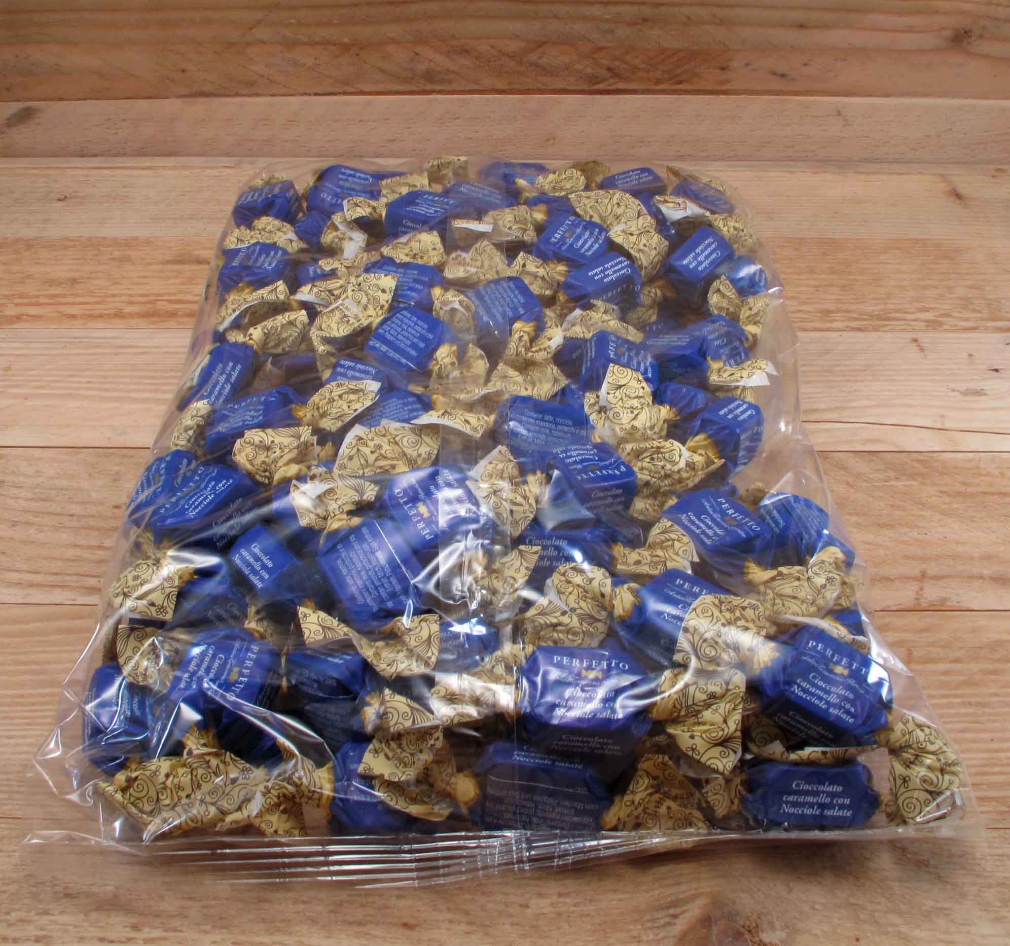 Antica-Torroneria-Pefetto-Salted-Caramel-Blau Perfetto Cioccolato Caramello con Nocciole Salate 1 kg
