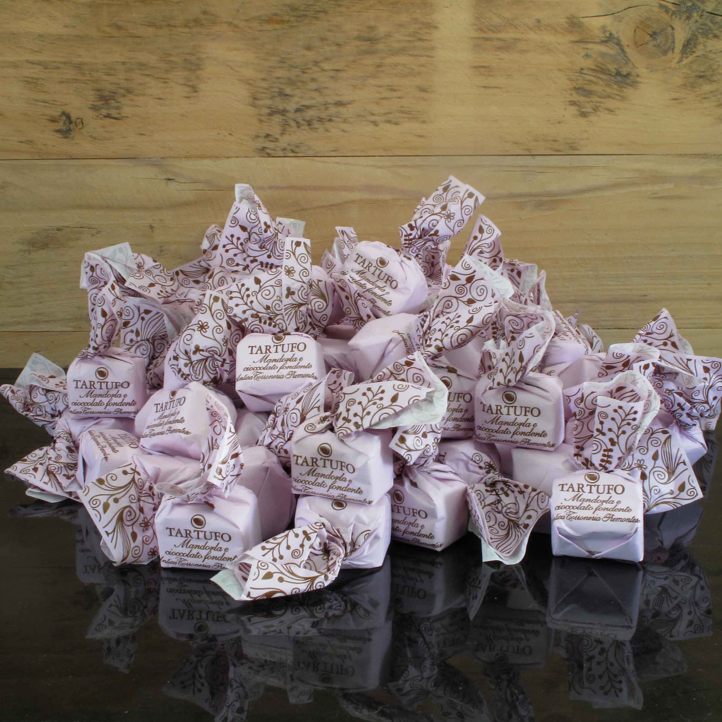Antica Torroneria Piemontese Mandorla e Cioccolato Fondente Tartufi Dolci 1 KG